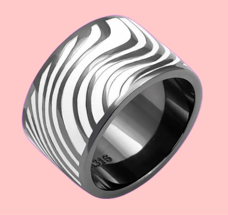 Light Black Ring
